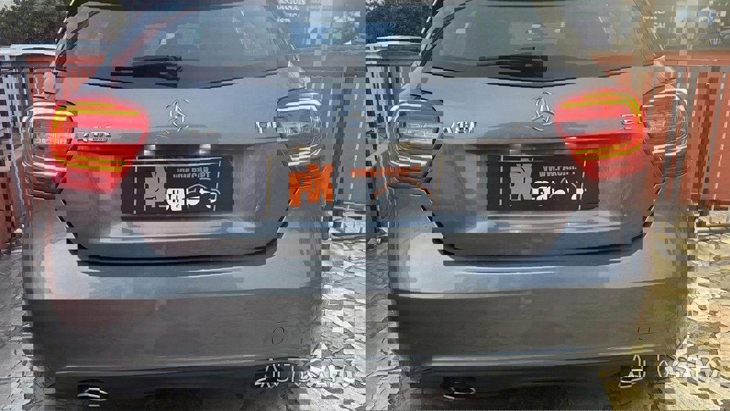 Mercedes-Benz Classe A 180 CDi B.E. Urban de 2013