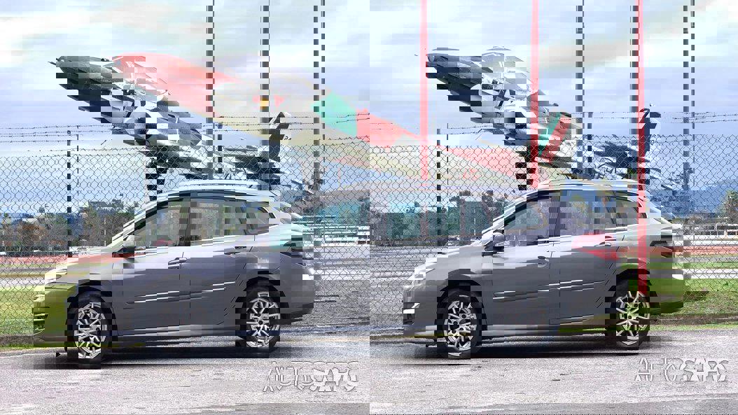 Renault Laguna 1.5 dCi Dynamique S de 2011