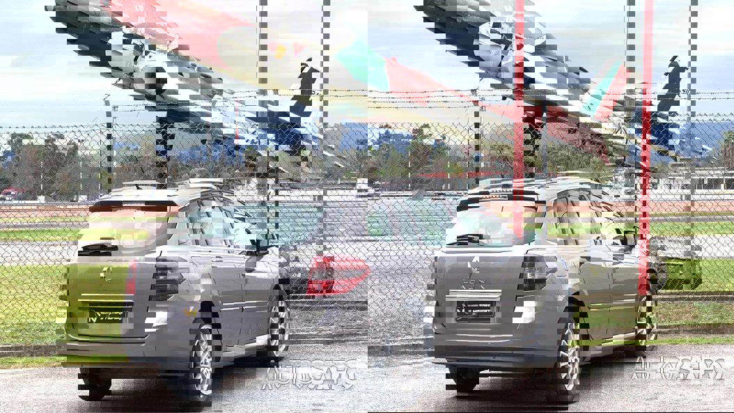 Renault Laguna 1.5 dCi Dynamique S de 2011