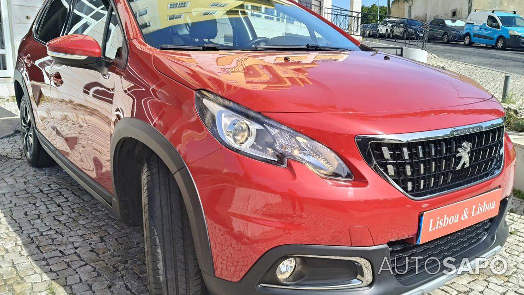 Peugeot 2008 1.2 PureTech Allure de 2016