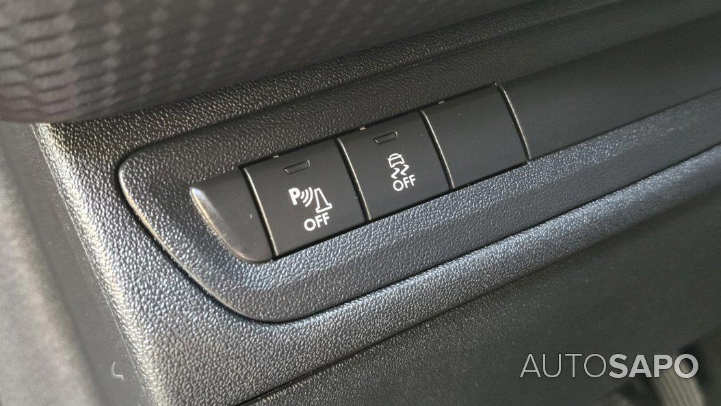 Peugeot 2008 1.2 PureTech Allure de 2016