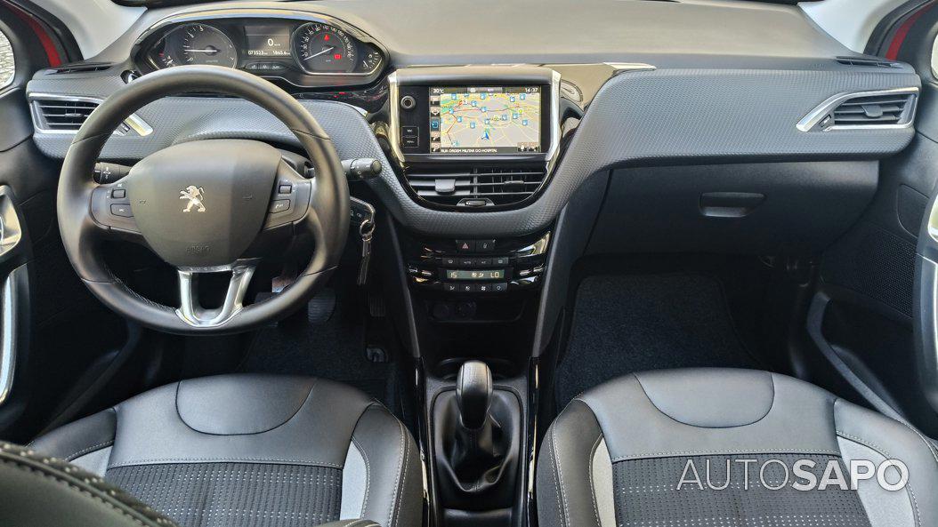 Peugeot 2008 1.2 PureTech Allure de 2016