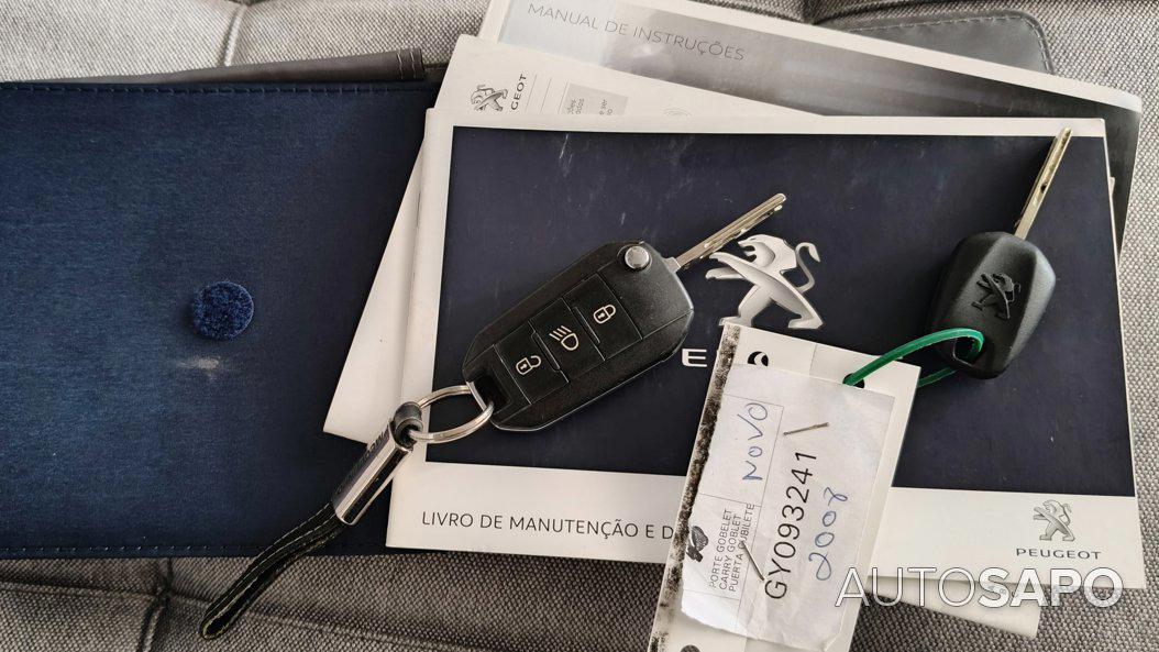 Peugeot 2008 1.2 PureTech Allure de 2016