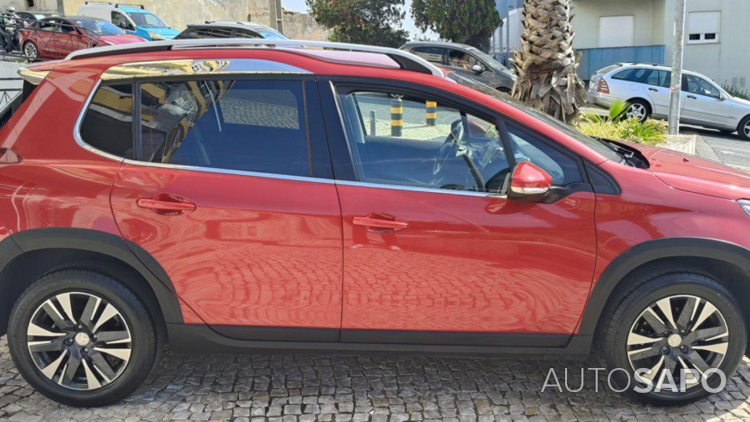 Peugeot 2008 1.2 PureTech Allure de 2016