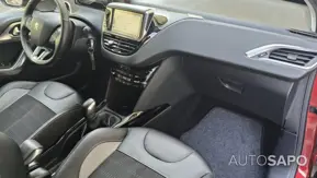 Peugeot 2008 1.2 PureTech Allure de 2016