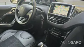 Peugeot 2008 1.2 PureTech Allure de 2016