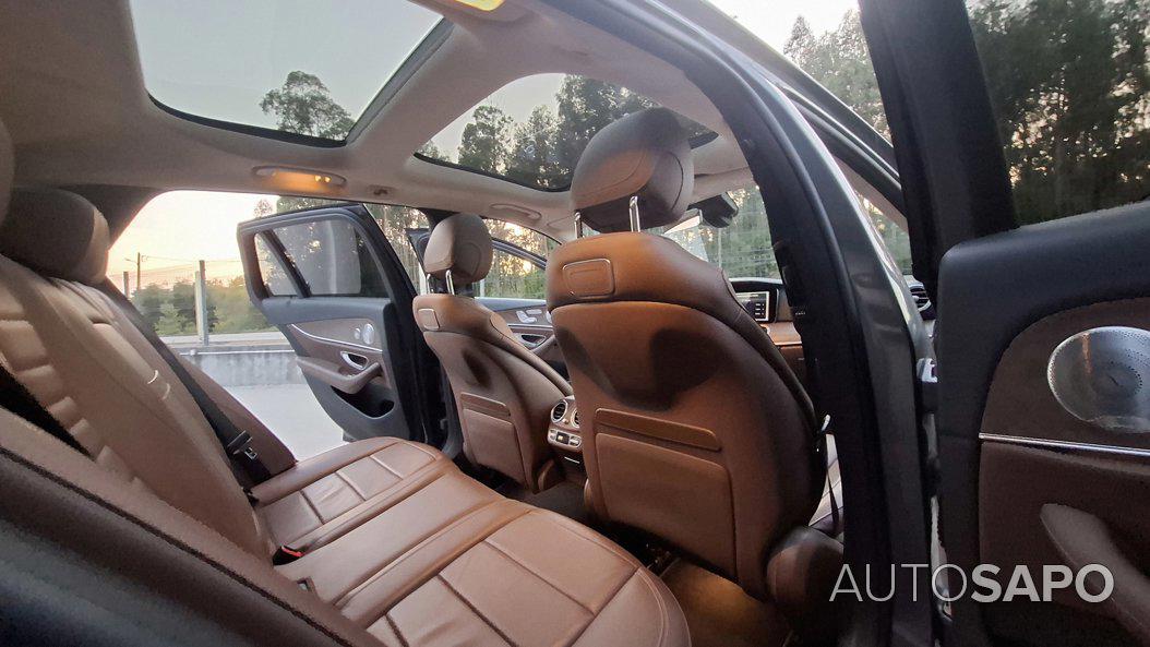 Mercedes-Benz Classe E 300 de Exclusive Line de 2020