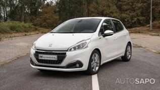 Peugeot 208 1.2 PureTech Life Signature de 2019