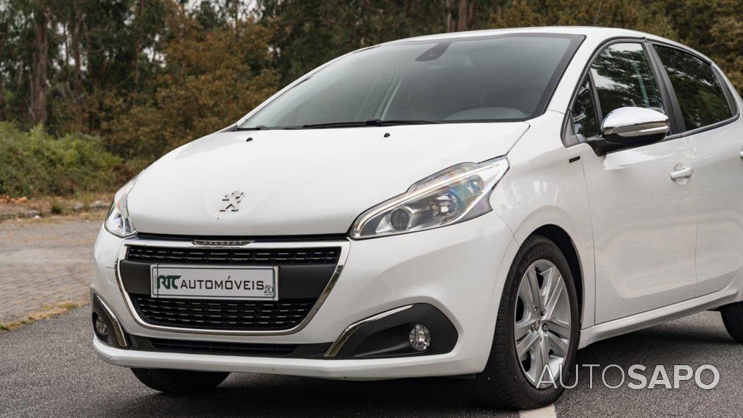 Peugeot 208 1.2 PureTech Life Signature de 2019