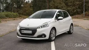 Peugeot 208 1.2 PureTech Life Signature de 2019