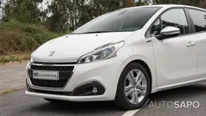 Peugeot 208 1.2 PureTech Life Signature de 2019
