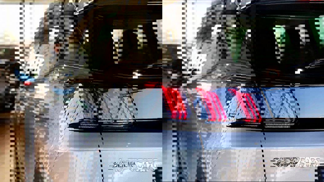 Peugeot 3008 1.2 PureTech Active Pack de 2021