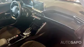 Peugeot 2008 1.2 PureTech Active Pack EAT8 de 2022