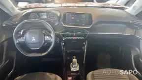 Peugeot 2008 1.2 PureTech Active Pack EAT8 de 2022
