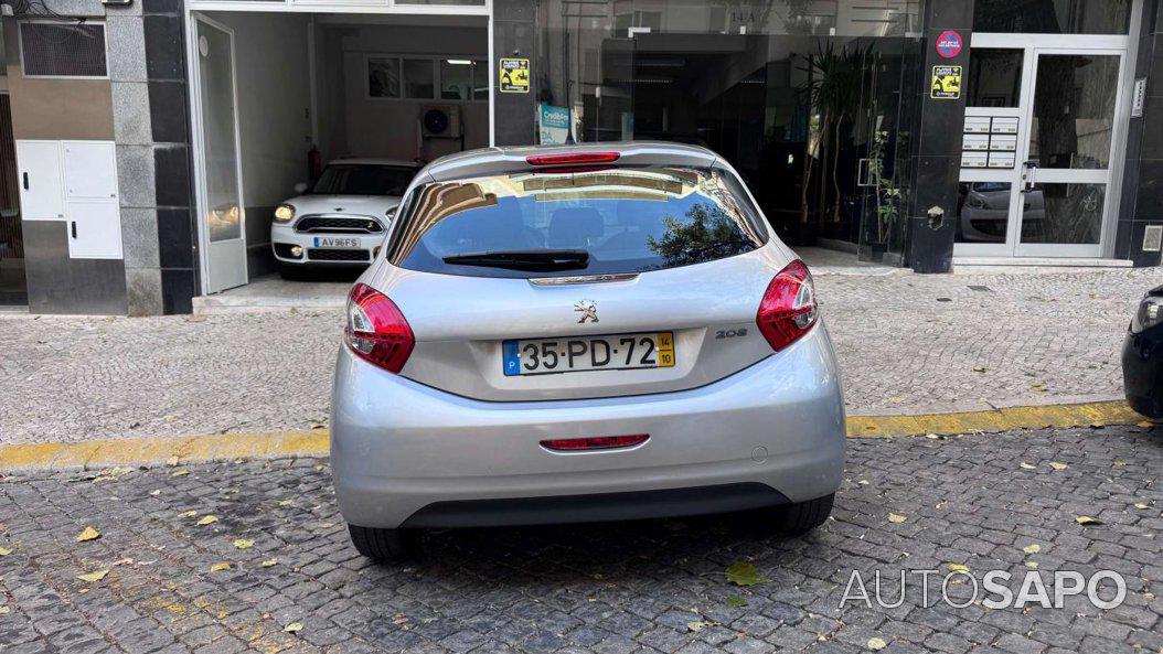 Peugeot 208 de 2014
