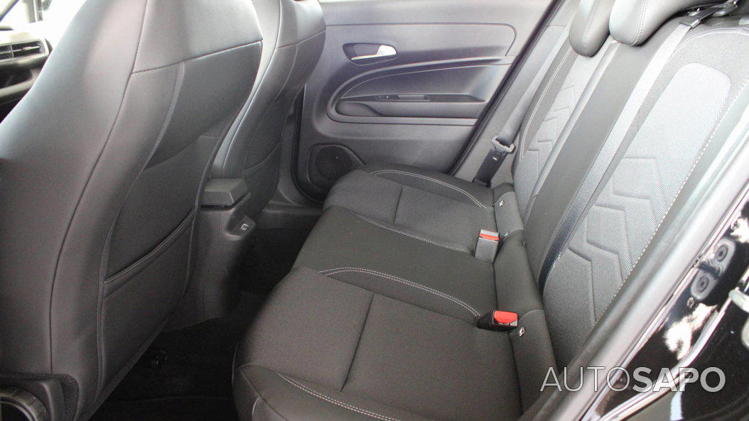 Jeep Avenger 1.2 GSE T3 Altitude de 2025