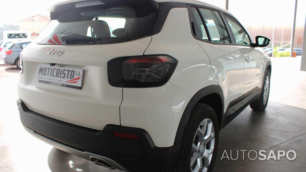 Jeep Avenger 1.2 GSE T3 Altitude de 2025