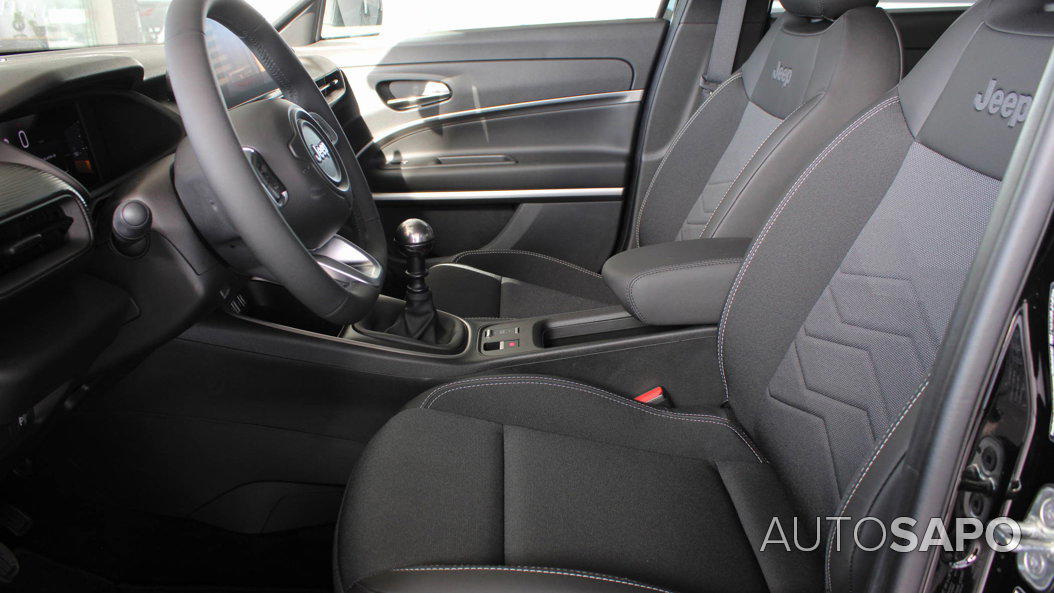 Jeep Avenger 1.2 GSE T3 Altitude de 2025