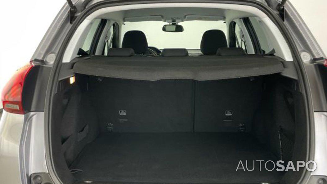 Peugeot 2008 1.2 PureTech Signature de 2019