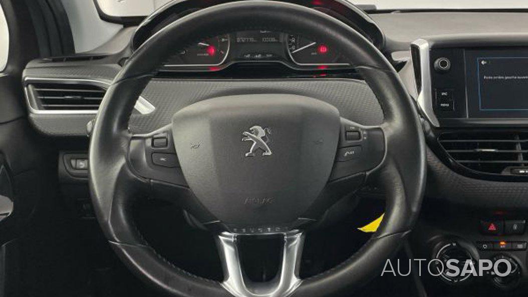 Peugeot 2008 1.2 PureTech Signature de 2019