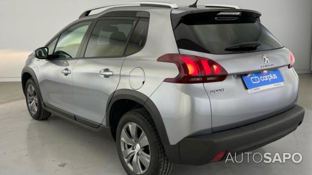 Peugeot 2008 1.2 PureTech Signature de 2019