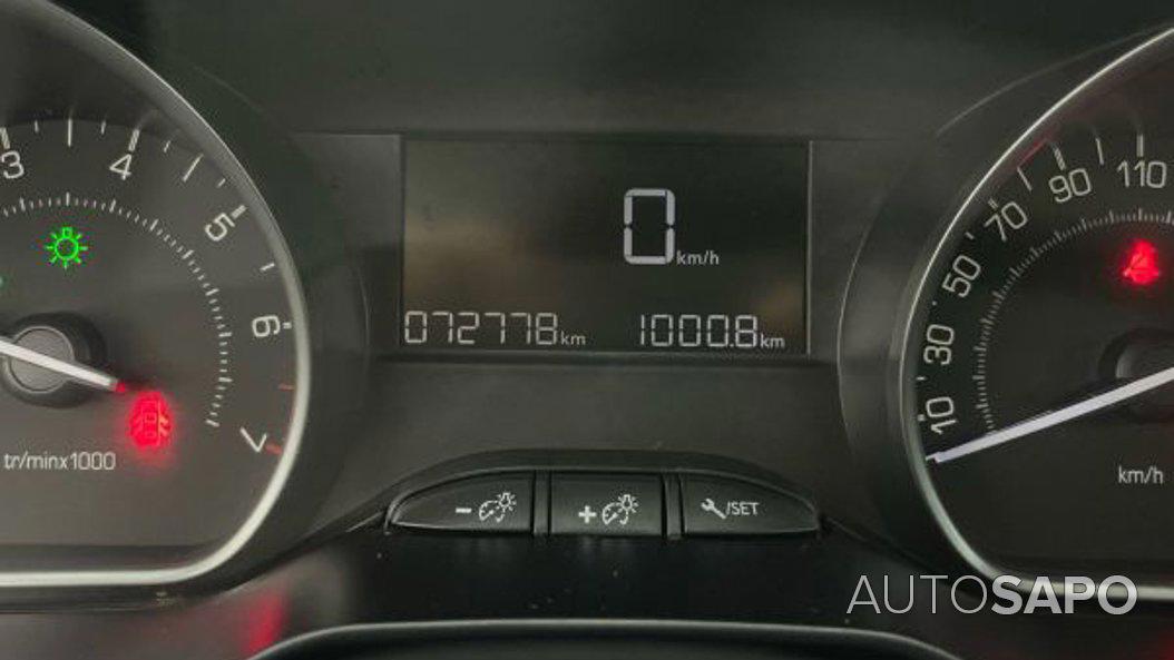 Peugeot 2008 1.2 PureTech Signature de 2019