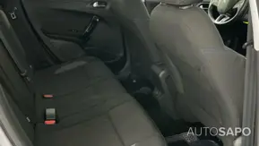 Peugeot 2008 1.2 PureTech Signature de 2019