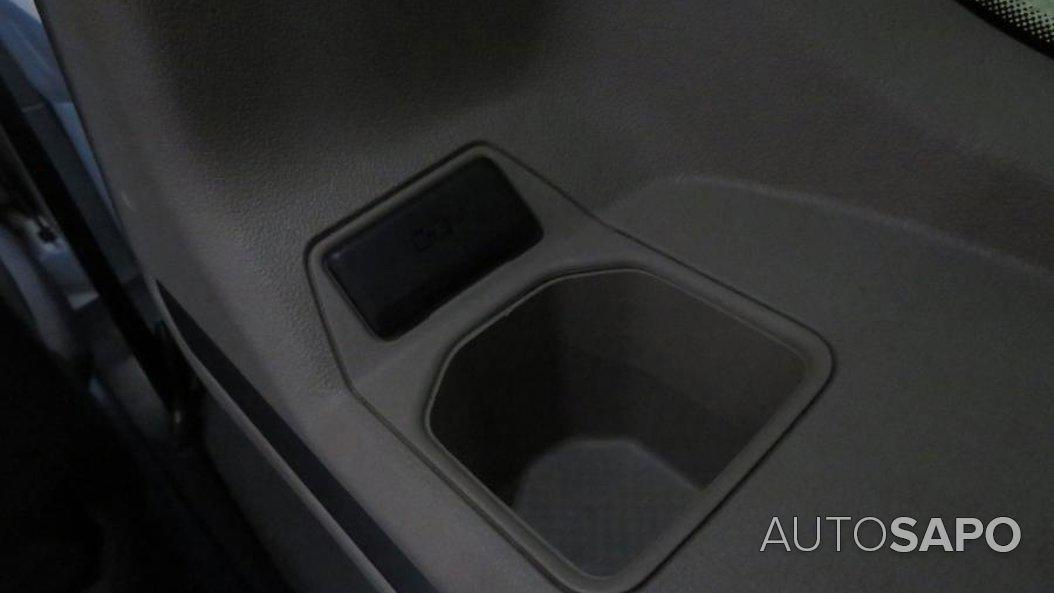 Volkswagen Multivan 2.0 TDI Highline DSG de 2024