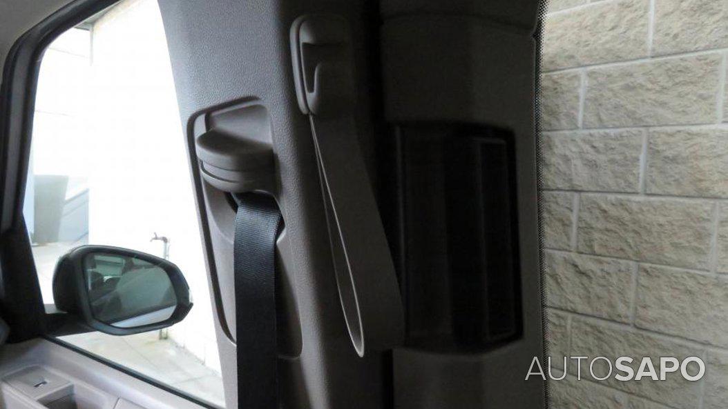 Volkswagen Multivan 2.0 TDI Highline DSG de 2024