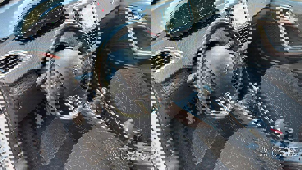 Peugeot 2008 1.2 PureTech Style de 2015