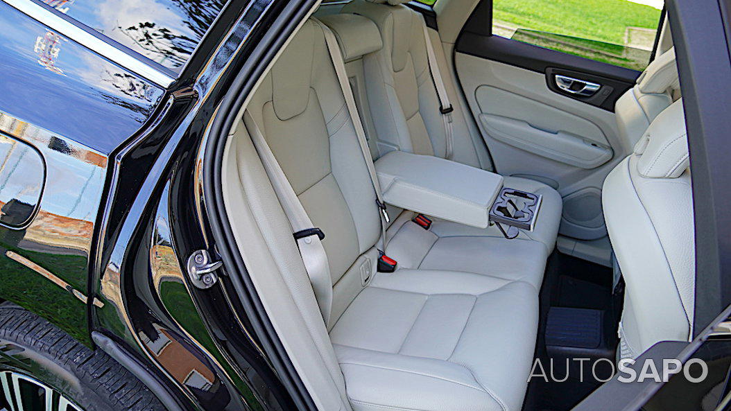 Volvo XC60 2.0 T6 PHEV Inscription AWD de 2022