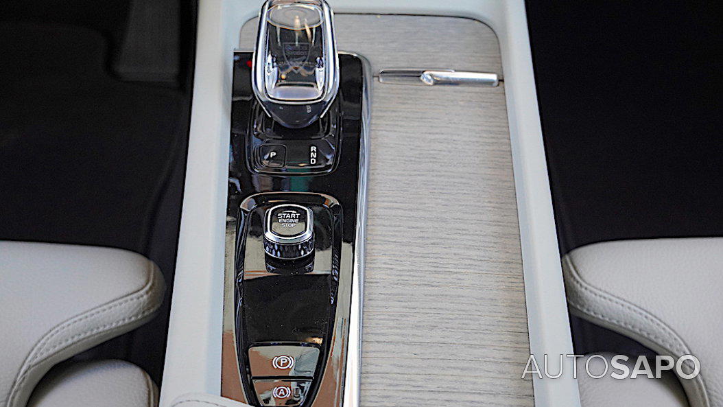 Volvo XC60 2.0 T6 PHEV Inscription AWD de 2022