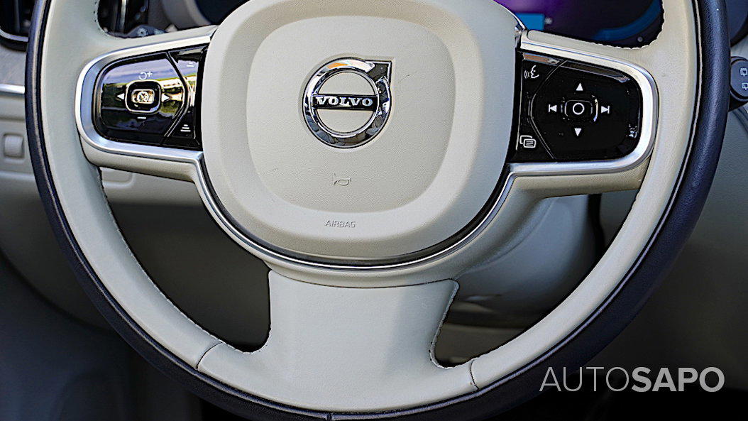 Volvo XC60 2.0 T6 PHEV Inscription AWD de 2022