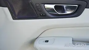 Volvo XC60 2.0 T6 PHEV Inscription AWD de 2022