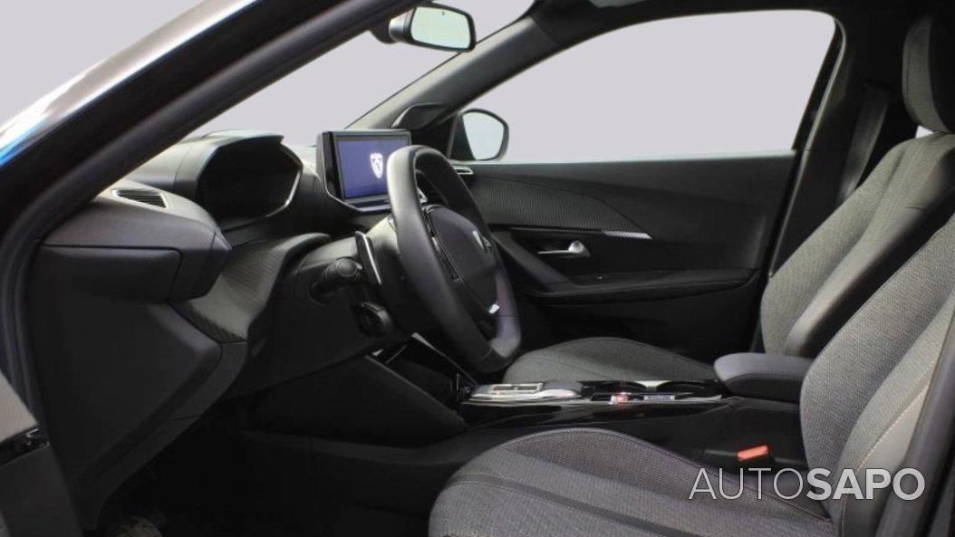 Peugeot 2008 1.2 PureTech Allure EAT8 de 2024