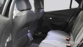 Peugeot 2008 1.2 PureTech Allure EAT8 de 2024