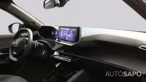 Peugeot 2008 1.2 PureTech Allure EAT8 de 2024