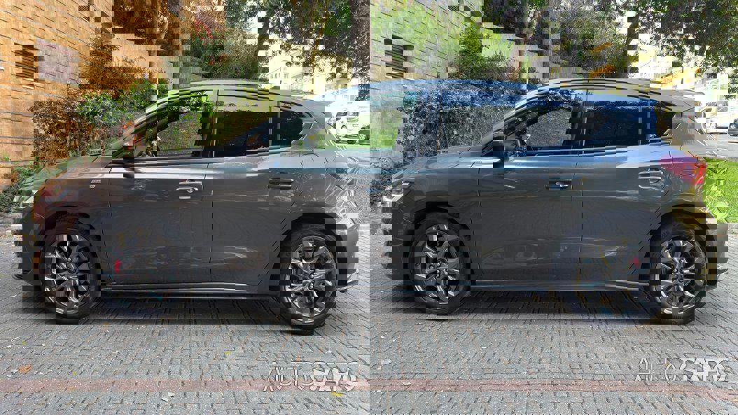 Ford Focus 1.0 EcoBoost MHEV ST-Line de 2022