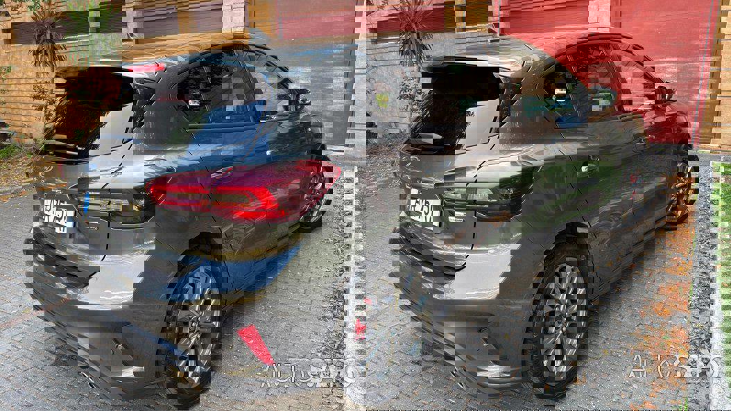 Ford Focus 1.0 EcoBoost MHEV ST-Line de 2022