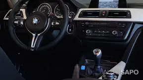 BMW Série 3 318 d de 2013