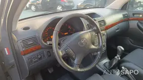 Toyota Avensis de 2003