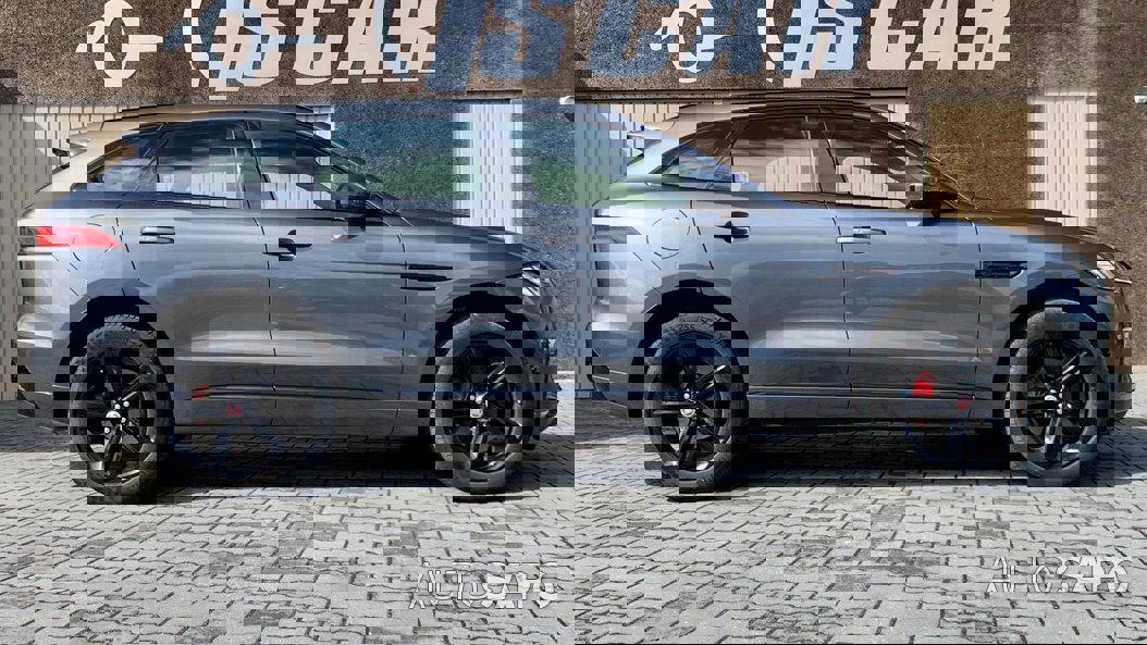 Jaguar F-Pace de 2016