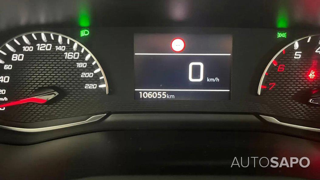 Peugeot 2008 1.5 BlueHDi Active Pack de 2020