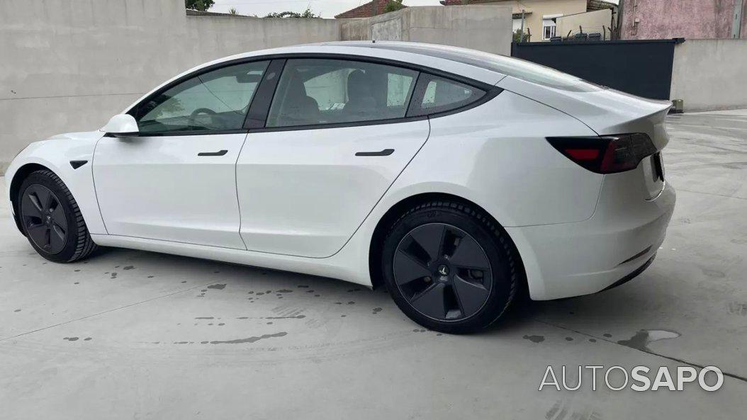 Tesla Model 3 Standard Range Plus RWD de 2023