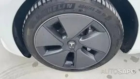 Tesla Model 3 Standard Range Plus RWD de 2023