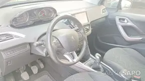 Peugeot 2008 1.2 PureTech Active Pack EAT8 de 2016