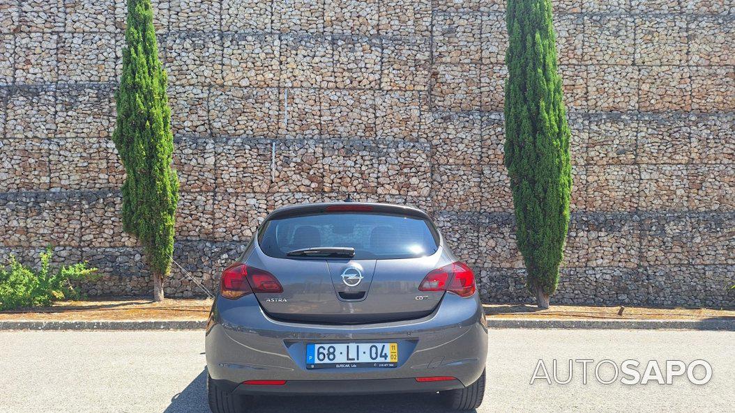 Opel Astra 1.7 CDTi Cosmo de 2011