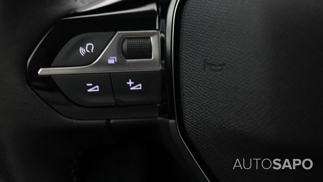 Peugeot E-208 de 2025