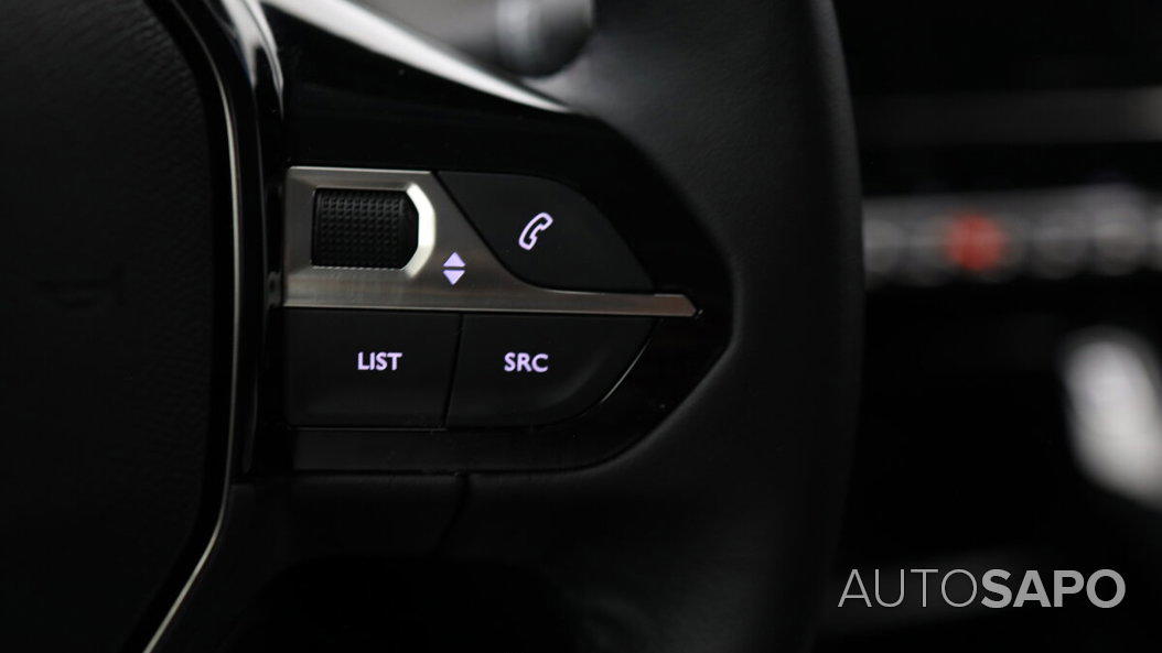 Peugeot E-208 de 2025