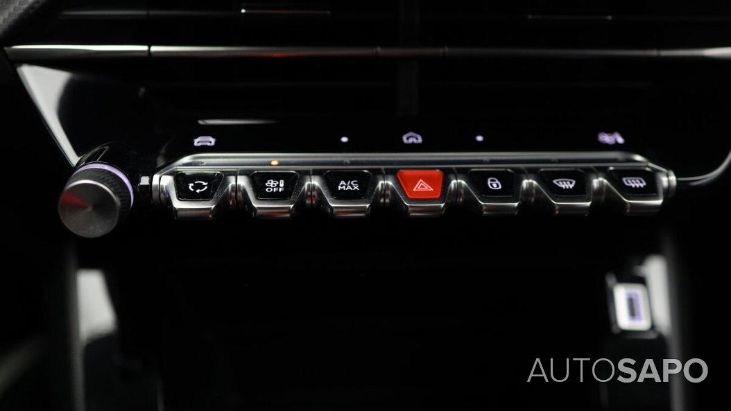 Peugeot E-208 de 2025